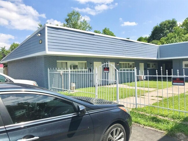 Foto del edificio - 3406 Daphne St