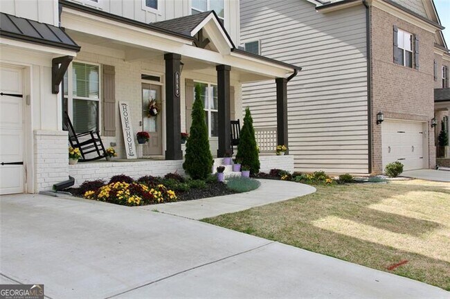 Building Photo - 4656 Silver Oak Dr