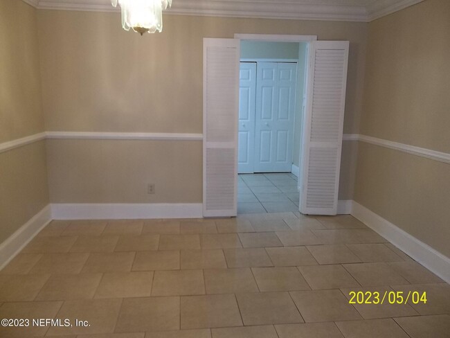 Building Photo - 4915 Baymeadows Rd