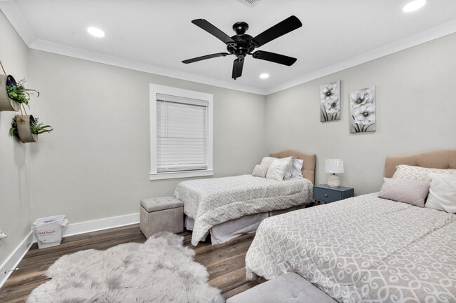 Foto del edificio - Furnished Duplex - Unit A