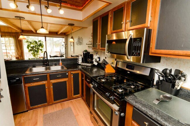 Building Photo - 247 Davis Cup Dr