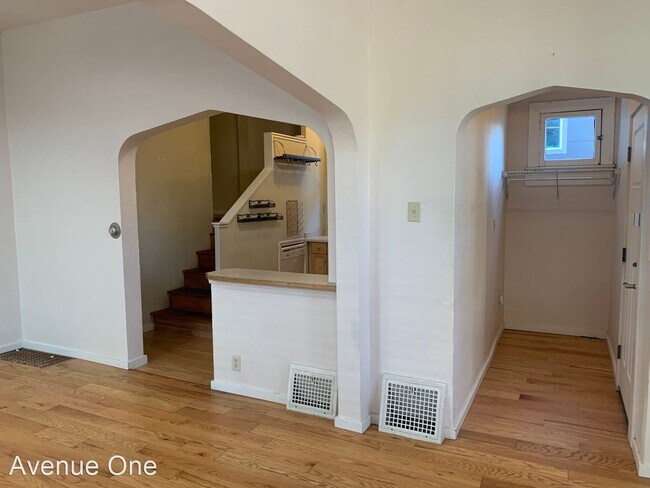 Foto del edificio - 3 br, 2 bath House - 312 25th Ave S
