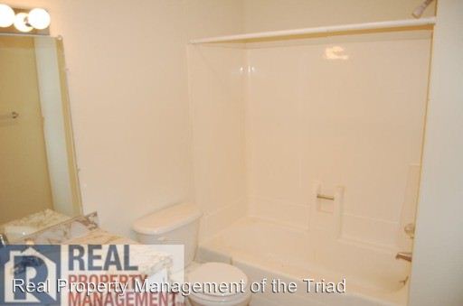 Building Photo - 429 Brookside Ct