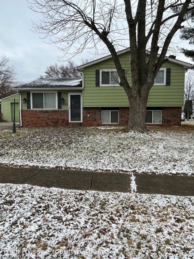 4550 Stonehedge Rd, Columbus, OH 43231 House Rental in Columbus, OH