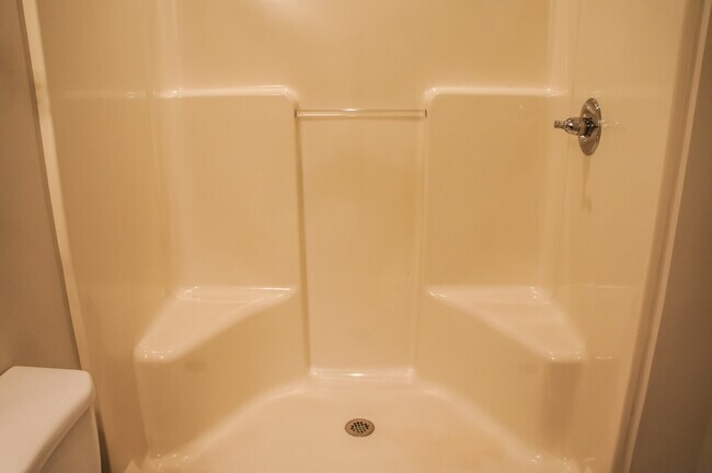 Photo - 6396 Fairview Rd House