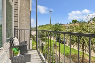 Building Photo - 1310 Roberts St