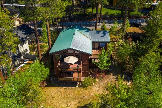 Building Photo - Gorgeous Zephyr Cove home