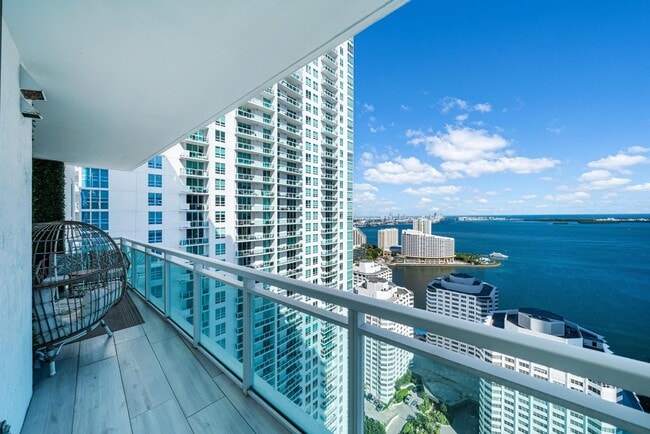 Building Photo - 951 Brickell Ave