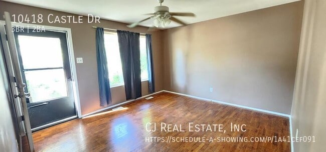 Foto del edificio - 10418 Castle Dr