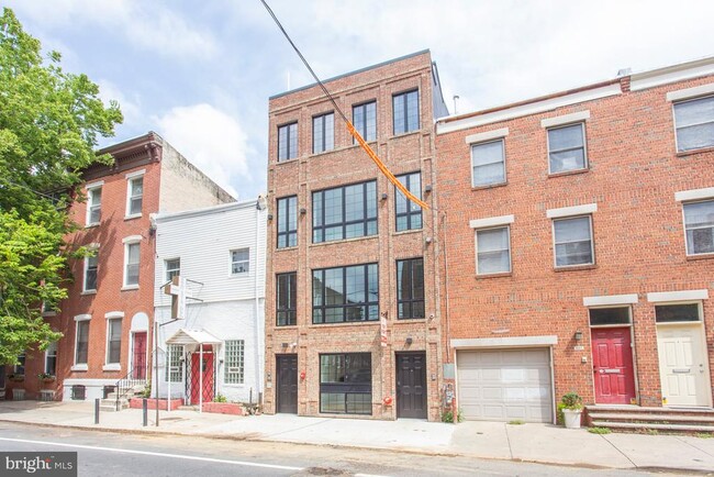 Building Photo - 1619 Bainbridge St