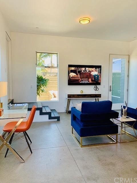 Foto del edificio - 8730 Venice Blvd