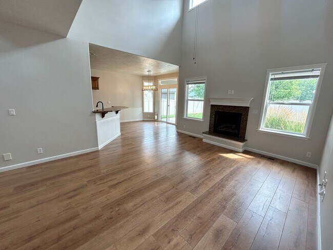 Building Photo - Spacious Saddlebrook Home with Bonus Room, Office & No Rear Neighbors