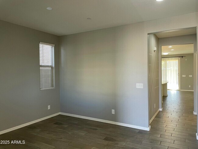 Foto del edificio - 1657 N 212th Dr