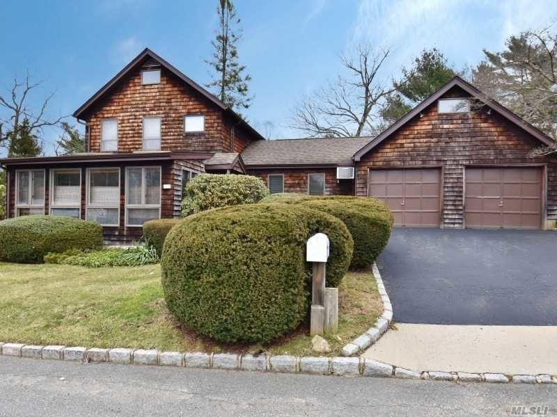 12 Hillside Ave, Woodbury, NY 11797 House Rental in Woodbury, NY
