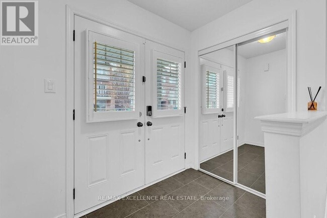 Building Photo - 5 Francesco St