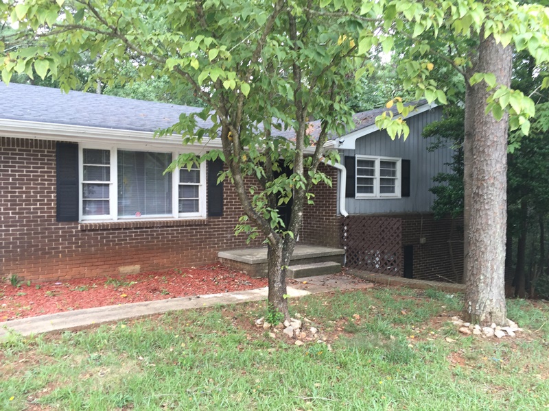 Primary Photo - 465 N Hairston Rd