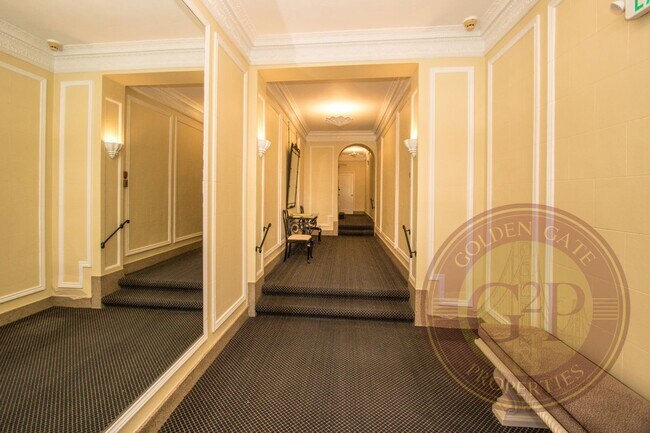 Building Photo - Pacific Heights - 1 BR, 2 BA Penthouse Con...