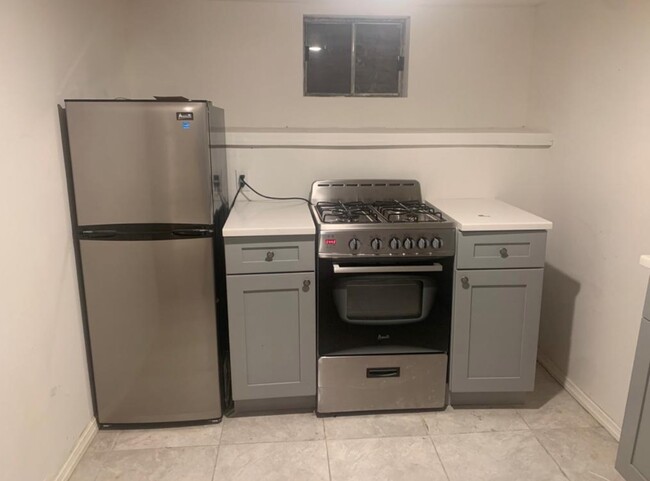 Brand New Stainless Steel Appliances - 2087 Cedar Ave