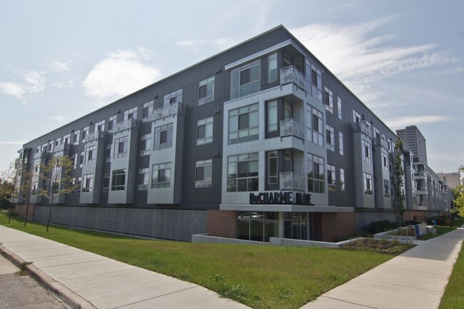 Foto del interior - DuCharme Place Apartments