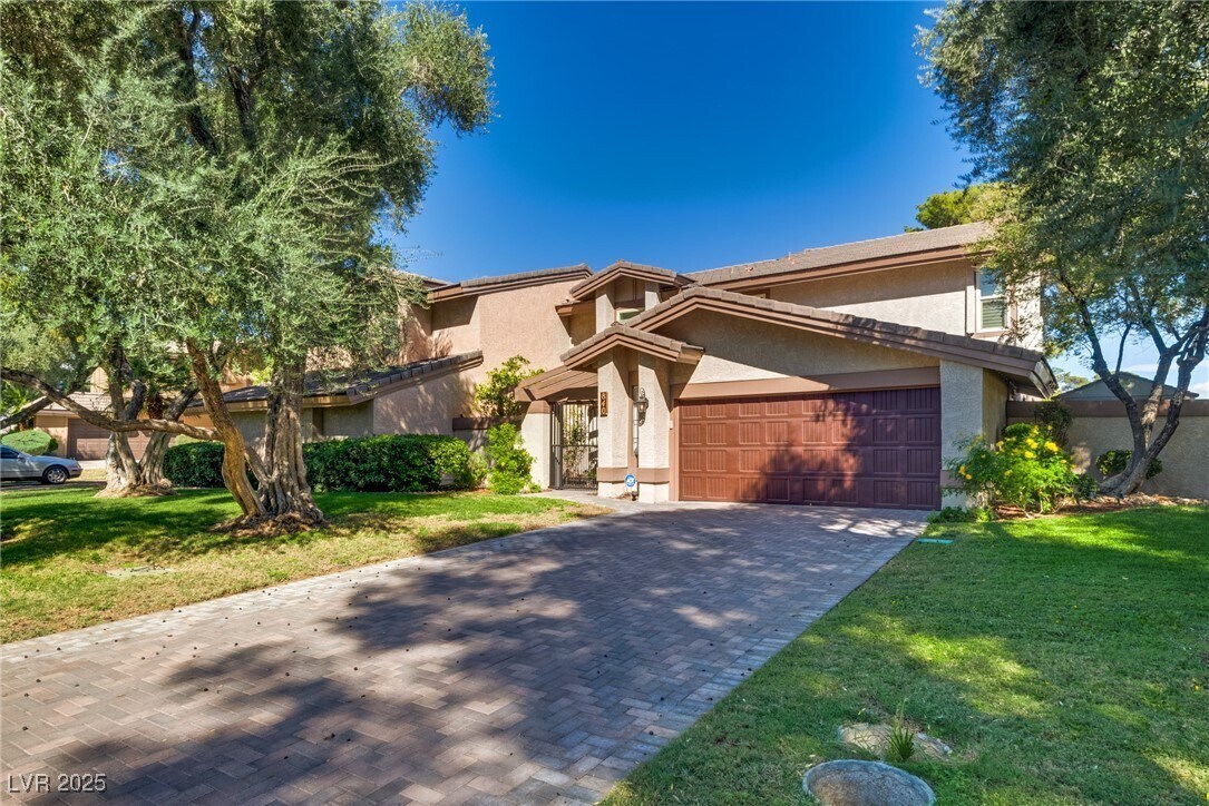 Primary Photo - 840 Pinehurst Dr