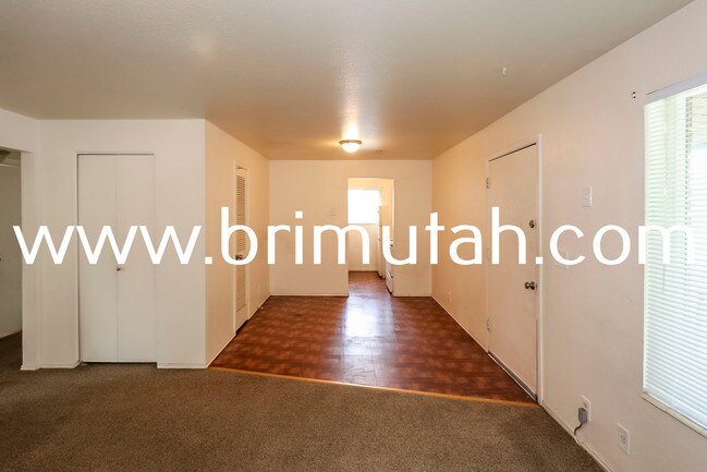 Building Photo - 2707 S Adams St