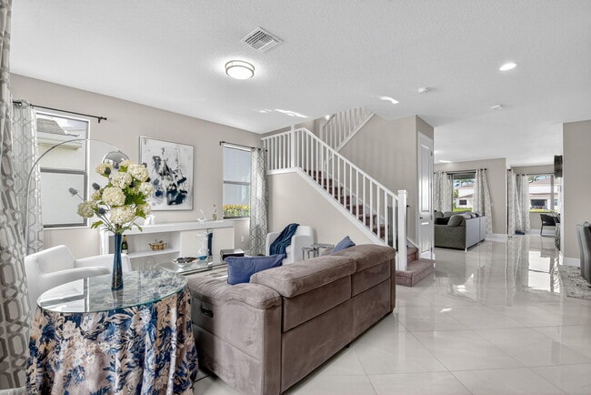 Building Photo - 7303 Estero Dr