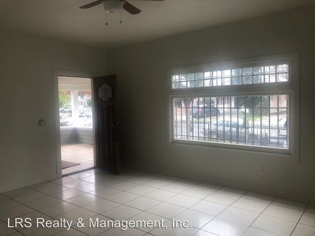 Foto del edificio - 723 1/2-711-712 W 41st St