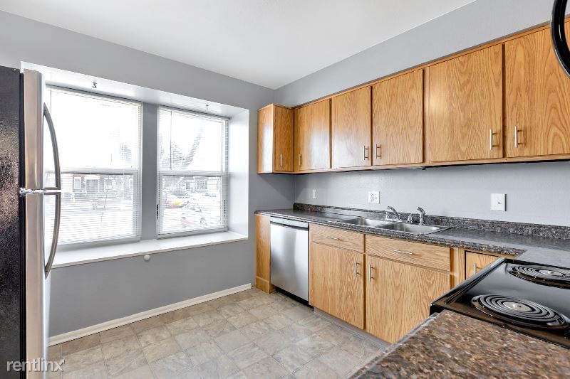 Foto principal - 117 th St