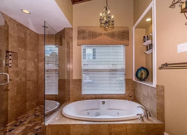 Photo - 2152 Palm Crest Dr House