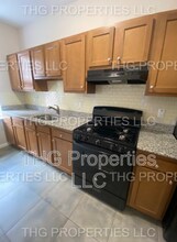 Building Photo - 641 Lincoln Ave