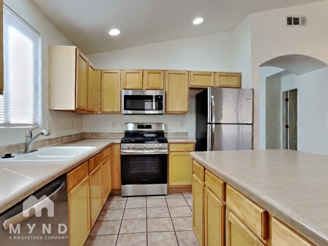 Building Photo - 2874 W Simplicity Dr