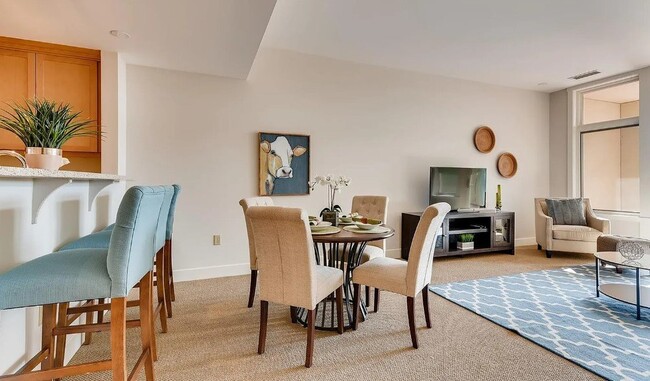 Building Photo - 7220 W Bonfils Pl