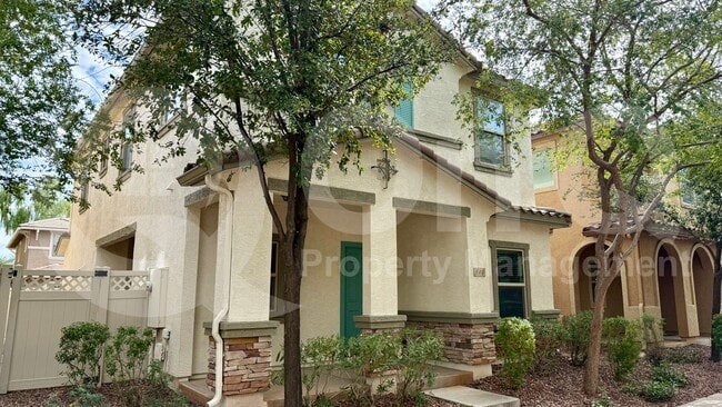 Building Photo - 940 S Hawk Ln