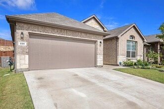 Building Photo - 229 Dunmore Dr