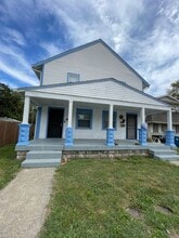 Building Photo - 1241 W Lee St