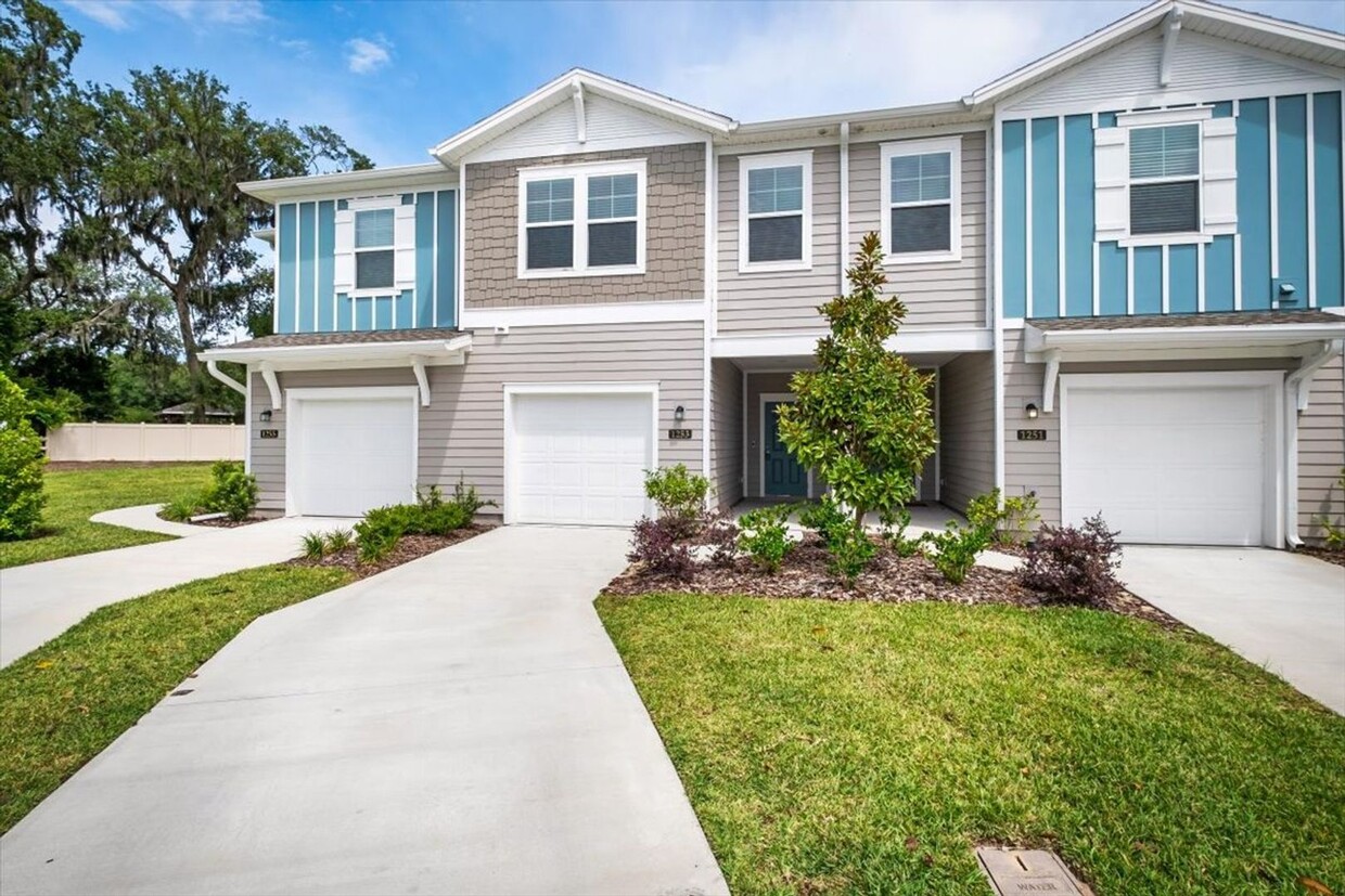 Primary Photo - Mayport Beauty for Rent