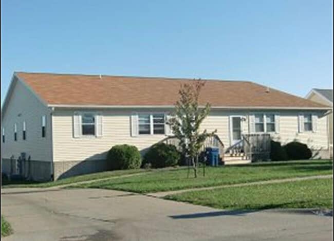 3015 Harmony Ln. - 3015 Harmony Ln