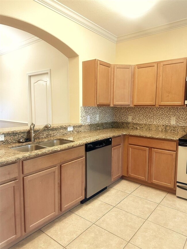 Building Photo - 4027 Winding Vine Dr
