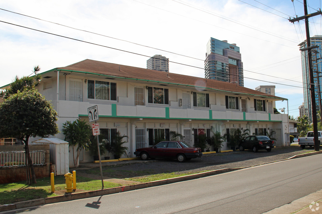 Foto del edificio - Rainbow Court Apartments