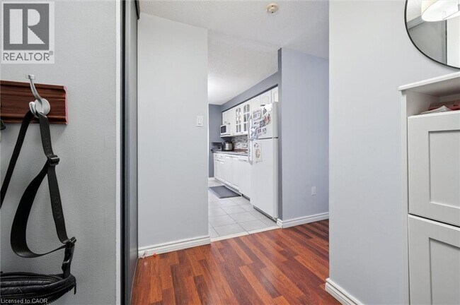 Building Photo - 35 Green Valley Dr