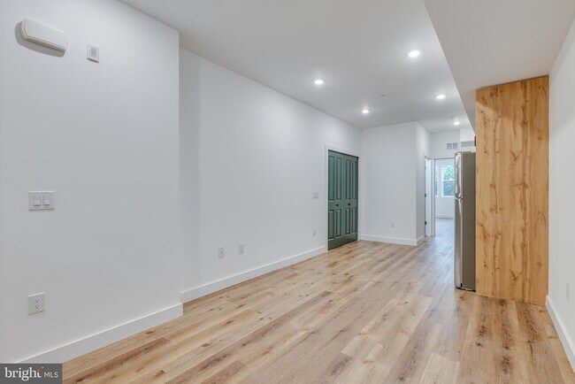 Foto del edificio - 2360 N 6th St