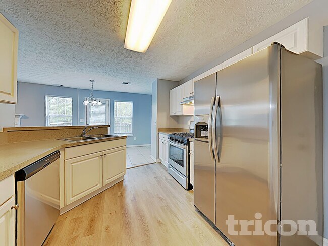 Foto del edificio - 7116 Hillcrest Chase Dr SW