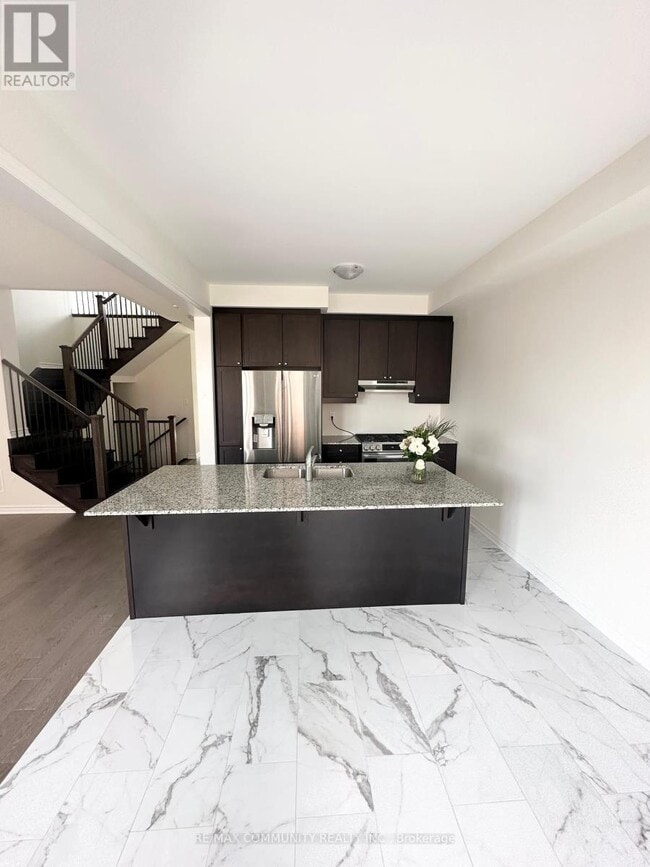 Building Photo - 3023 Hollyberry Trl