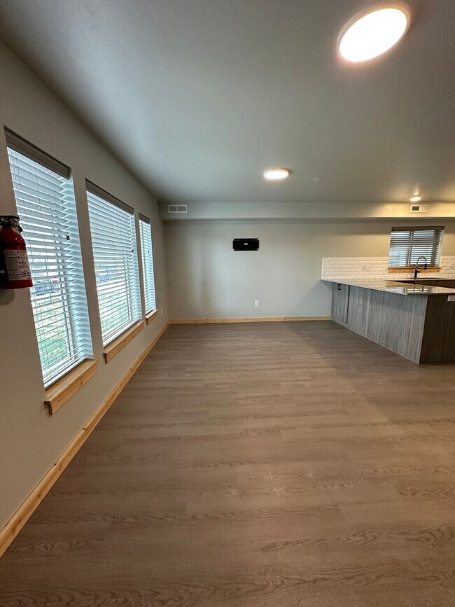 Foto del edificio - 2 Bed, 1 Bath at Teton River Flats! $200 OFF FIRST MONTH'S RENT!!!