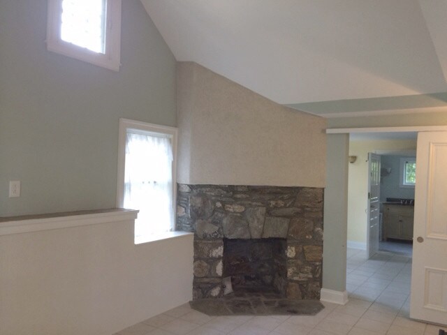 Foto del edificio - 425 Littlebrook Rd