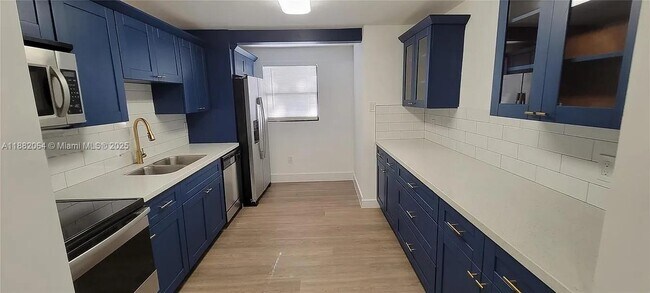 Foto del edificio - 2513 Island Dr