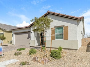 Building Photo - 20177 W Thomas Rd