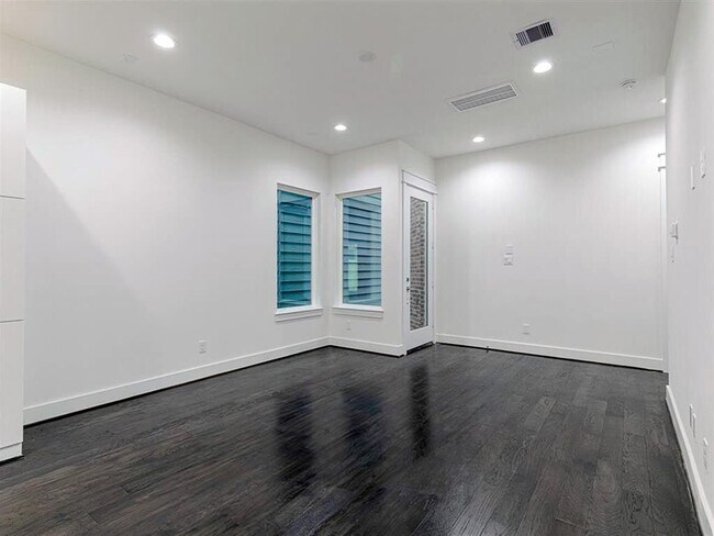 Foto del edificio - 2531 Hollister St