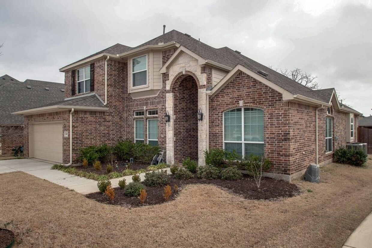 Foto del edificio - 4117 Autumn Path Rd