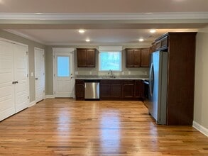 Building Photo - 2297 Shady Ln